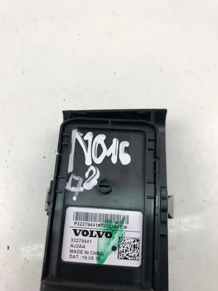 Volvo XC40 (2017 - ) 32279441 Кнопка стеклоподъемников — фото 4