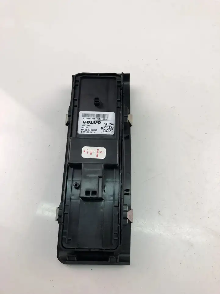 Volvo XC40 (2017 - ) 32279441 Кнопка стеклоподъемников — фото 3