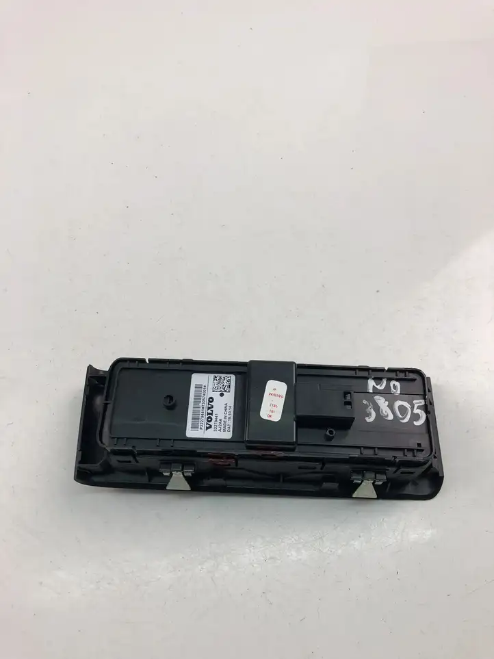 Volvo XC40 (2017 - ) 32279441 Кнопка стеклоподъемников — фото 3