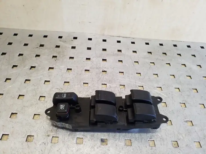 Toyota Corolla Verso AR10 (2004 - 2009) 848200F010 Блок кнопок стеклоподъемников — фото 5