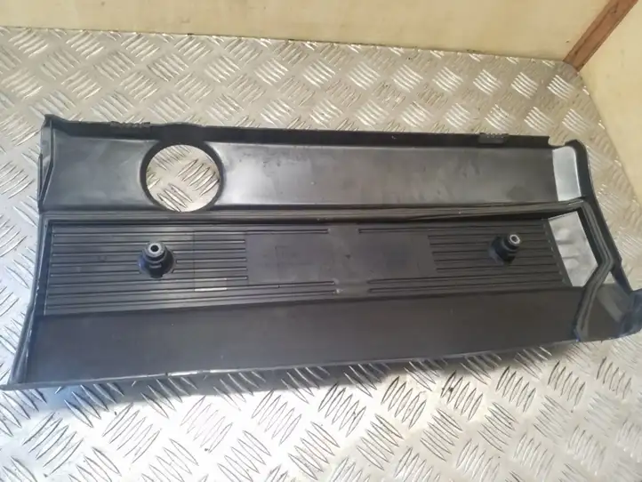 BMW 3 E46 (1998 - 2005) 11121710781B Крышка двигателя декоративная — фото 2