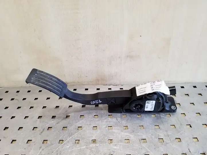 Ford Focus (2011 - 2015) BV619F836BB Педаль акселератора — фото 2