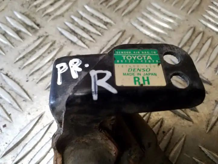 Toyota RAV 4 (XA20) (2000 - 2005) 8917342070 Датчик удара SRS — фото 2