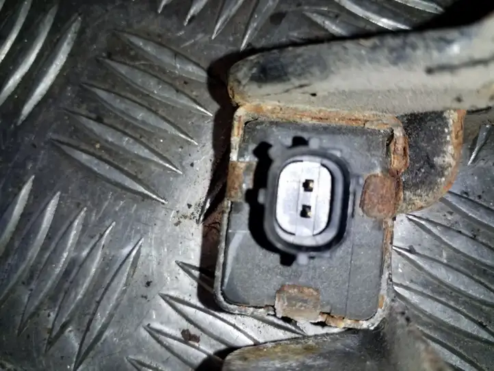 Toyota RAV 4 (XA20) (2000 - 2005) 8917342070 Датчик удара SRS — фото 4