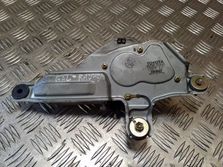 Toyota RAV 4 (XA20) (2000 - 2005) 8513042040 Двигатель стеклоочистителя заднего стекла — фото 1