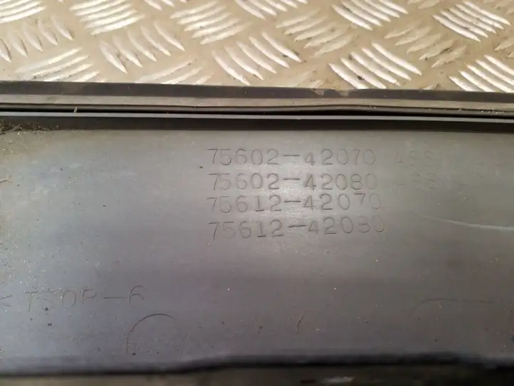 Toyota RAV 4 (XA20) (2000 - 2005) 7560242070 Накладка колесной арки — фото 3