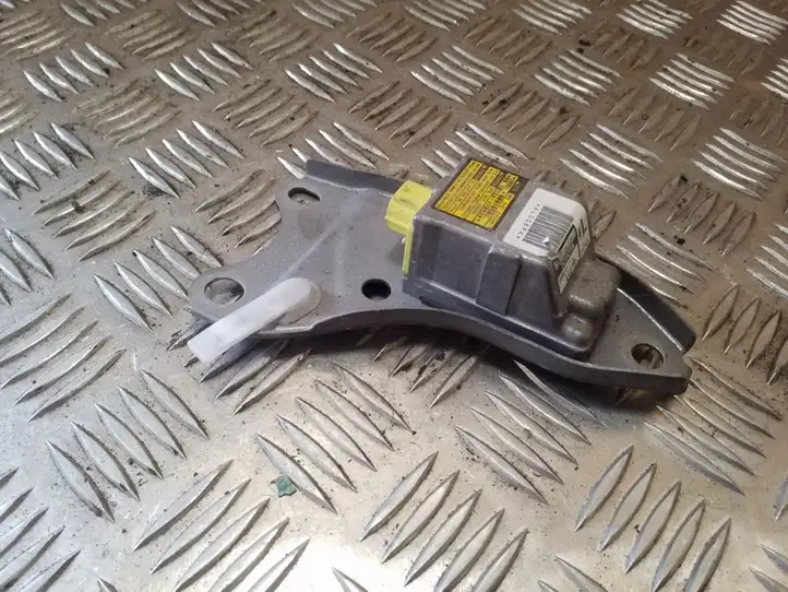 Toyota Avensis Verso (2001 - 2004) 8983044010 Датчик удара SRS — фото 1