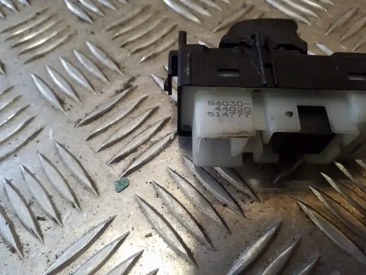 Toyota Avensis Verso (2004 - 2009) 8403044020 Блок кнопок стеклоподъемников — фото 3