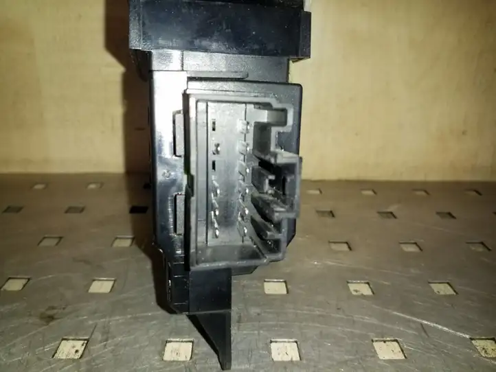 Volvo XC70 (2007 - 2013) 30773895 Кнопка стеклоподъемников — фото 6