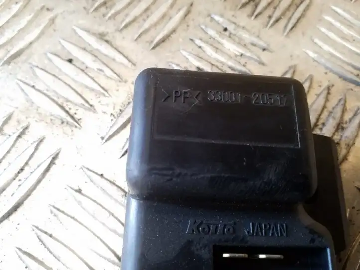 Subaru Forester SG (2003 - 2005) 3300120517 Реле стеклоочистителей — фото 2