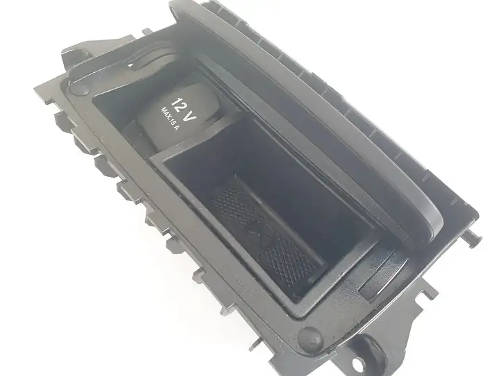 Mercedes-Benz CLA C117,X117,W117 (2013 - 2019) A1766801250 Пепельница — фото 2