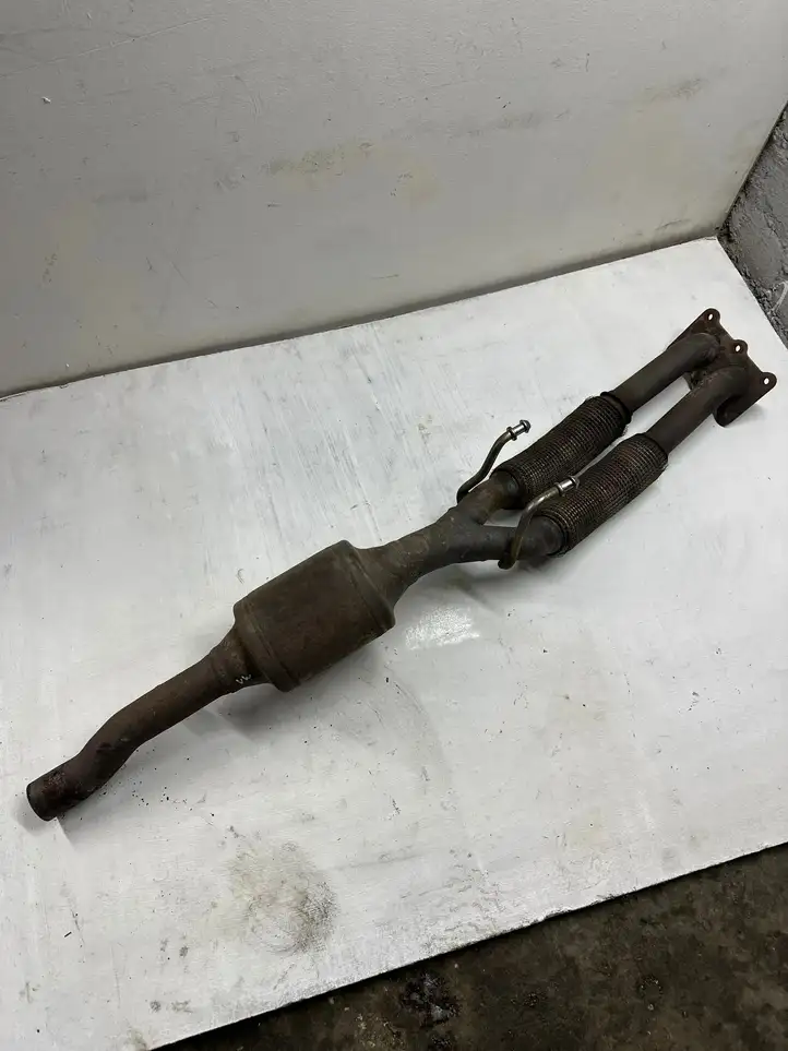 Volkswagen Touran I (2003 - 2010) 1k0131701G Катализатор / DPF / FAP — фото 2