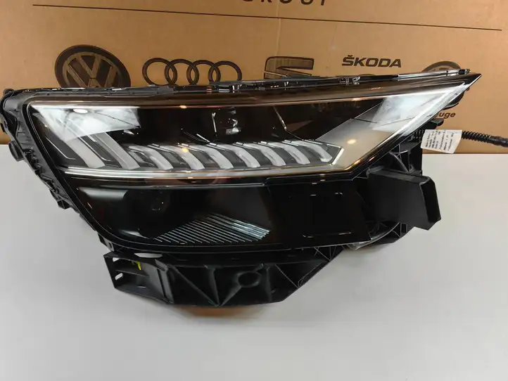 Audi Q8 (2018 - ) 4M8941036 Передняя фара — фото 2