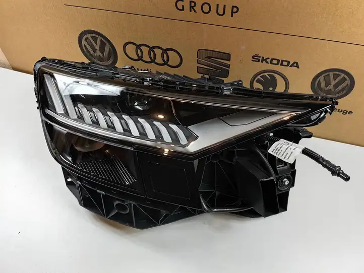 Audi Q8 (2018 - ) 4M8941036 Передняя фара — фото 7