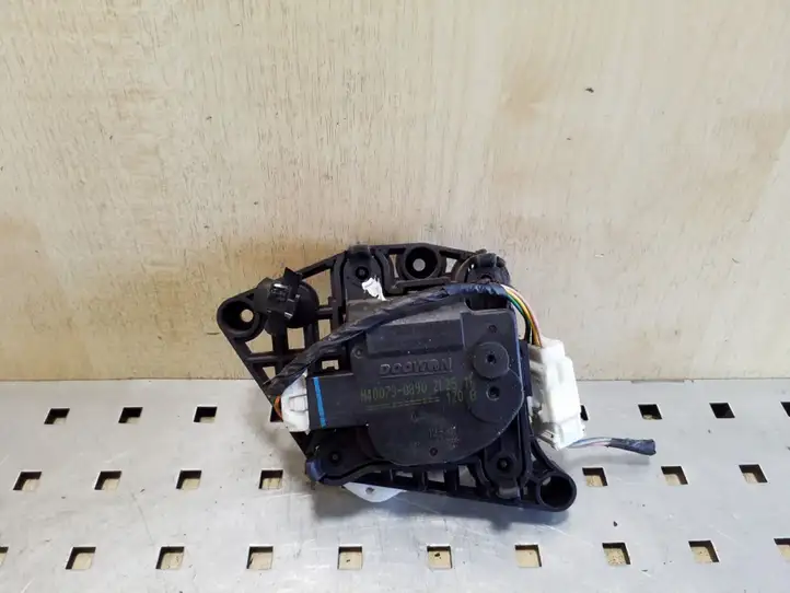 Kia Rio (2011 - 2015) H400730890 Двигатель задвижки потока воздуха — фото 1