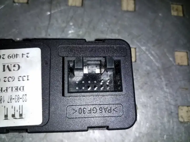 Opel Meriva A (2006 - 2010) 13363202 Кнопка стеклоподъемников — фото 3