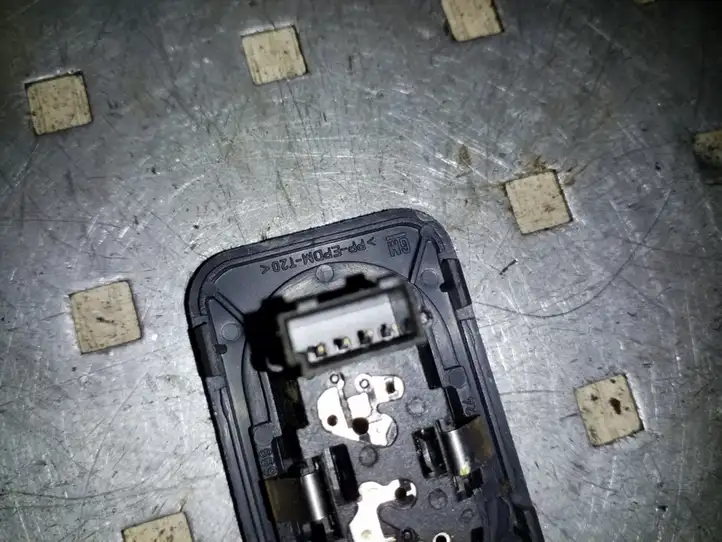 Opel Meriva A (2006 - 2010) 24407699 Кнопка стеклоподъемников — фото 2
