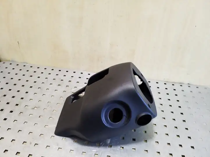 Toyota Yaris (2005 - 2009) Обшивка рулевой колонки — фото 3