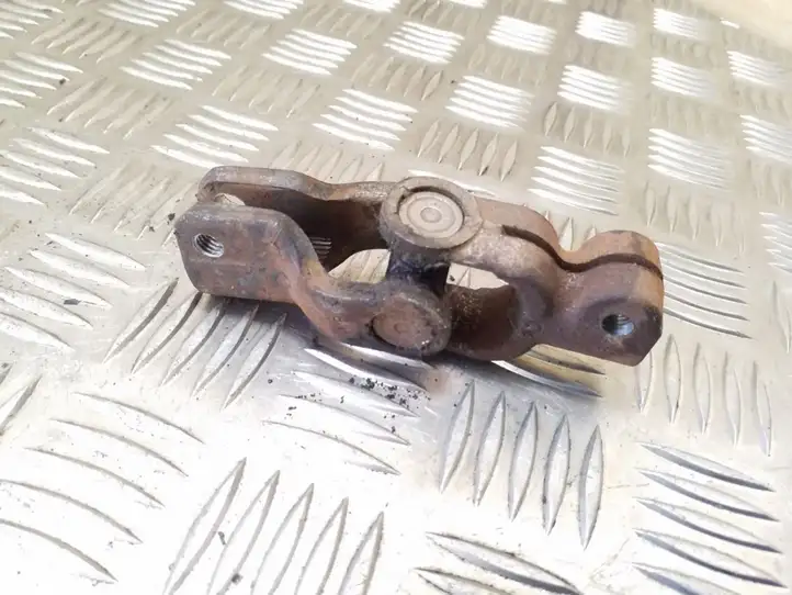 Toyota Yaris (2005 - 2009) Кардан рулевого вала — фото 1