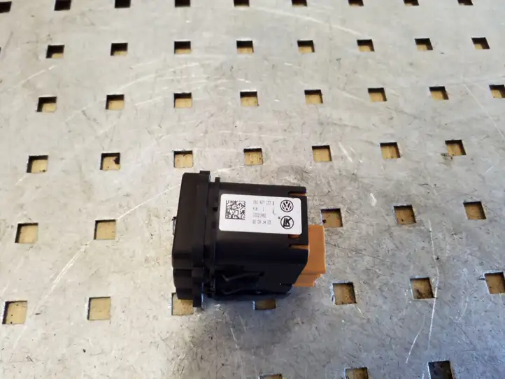 Volkswagen Up (2011 - ) 1S0927137B Другие включатели / ручки/ переключатели — фото 2