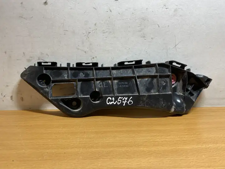 Toyota RAV 4 (XA40) (2012 - 2018) 5253642050 Кронштейн переднего бампера — фото 1