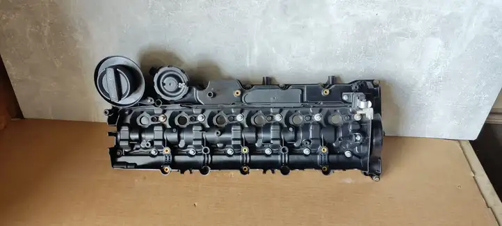 BMW 7 F01 (2008 - 2016) 7800309 Крышка головки блока цилиндров — фото 4