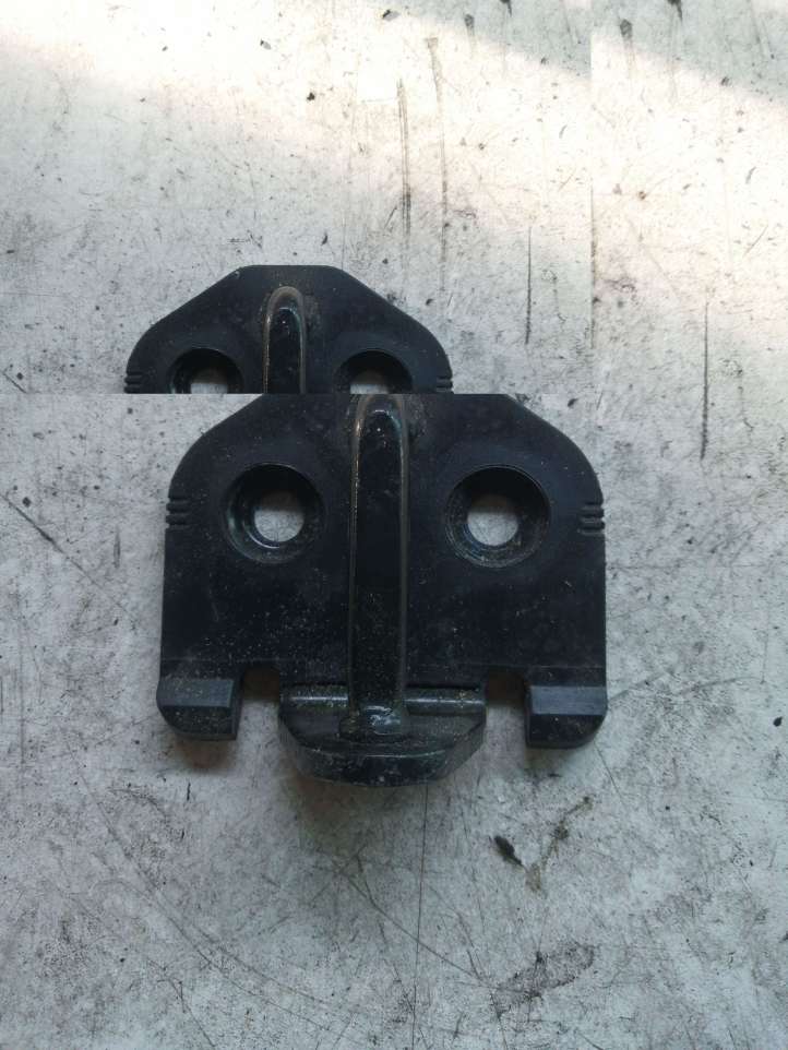 Volvo S80 (2006 - 2009)  30763652 Петля замка задней двери