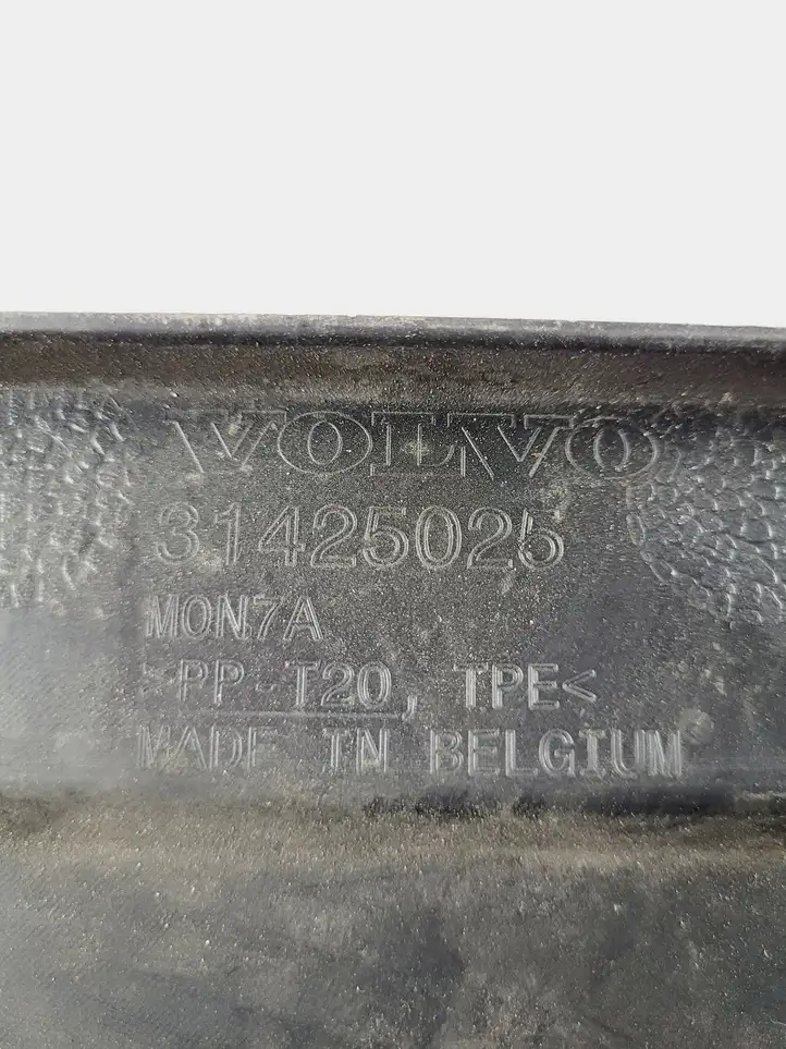 Volvo S90, V90 (2016 - 2020) 31425025 Облицовка радиатора — фото 2