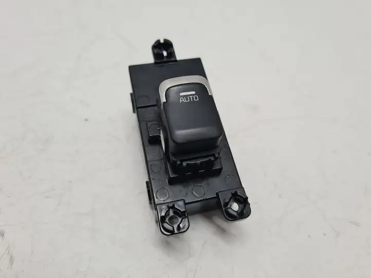Kia Ceed (2015 - 2018) 4C25101000 Кнопка стеклоподъемников — фото 1