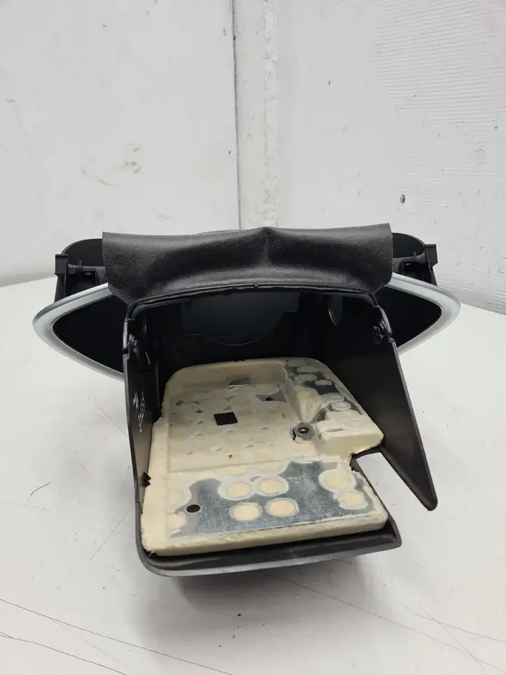 Volkswagen Beetle A5 (2011 - 2018) 5N0858566E Обшивка рулевой колонки — фото 3