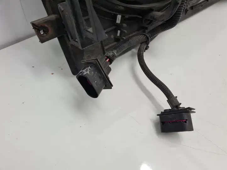 Volkswagen Polo (2001 - 2005) 6Q0121207F Электровентилятор радиатора — фото 3
