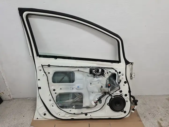 Nissan Note (E12) (2014 - 2018) Дверь — фото 8