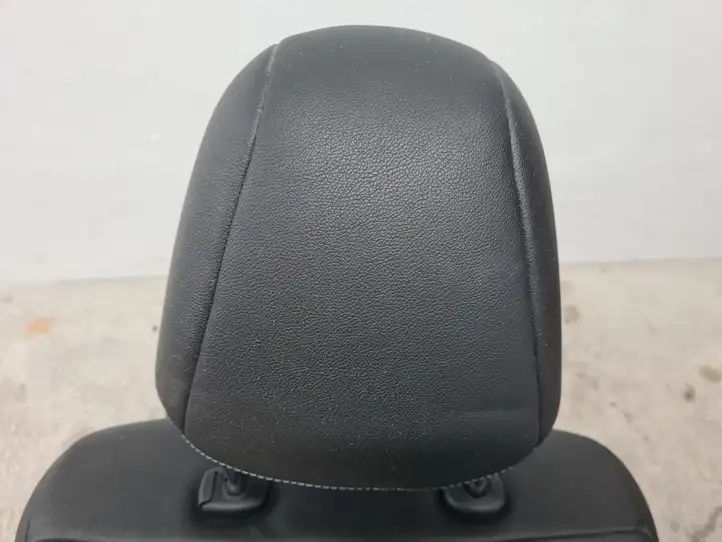 Nissan Note (E12) (2014 - 2018) Переднее сиденье пассажира — фото 2