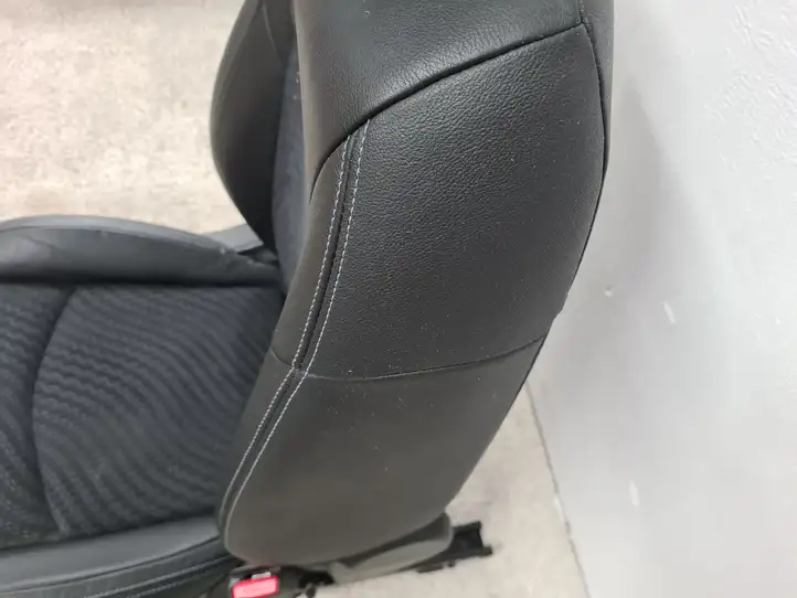 Nissan Note (E12) (2014 - 2018) Переднее сиденье пассажира — фото 10