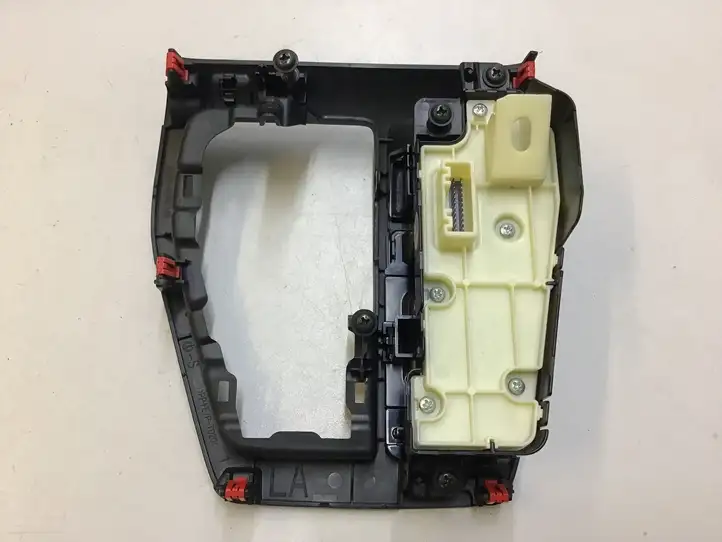 Toyota RAV 4 (XA50) (2018 - ) 75L555 Кнопка ручного тормоза — фото 2