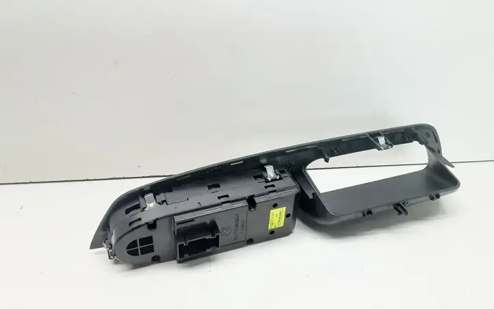 BMW X5 E70 (2006 - 2013) 9122115 Кнопка стеклоподъемников — фото 2