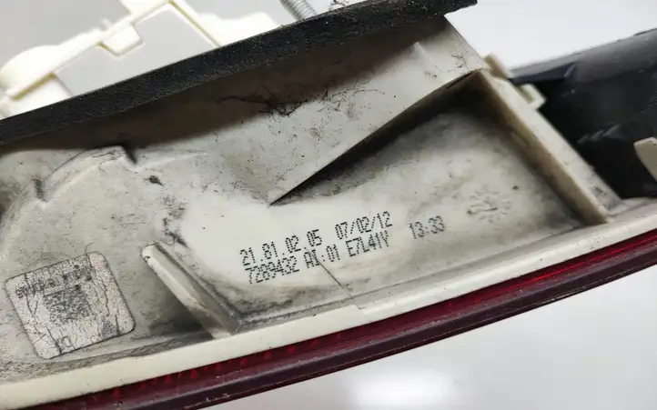 BMW 3 E90 E91 (2005 - 2012) 7289432 Задний фонарь в кузове — фото 3