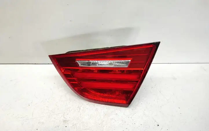 BMW 3 E90 E91 (2005 - 2012) 4871734 Задний фонарь в крышке багажника — фото 1
