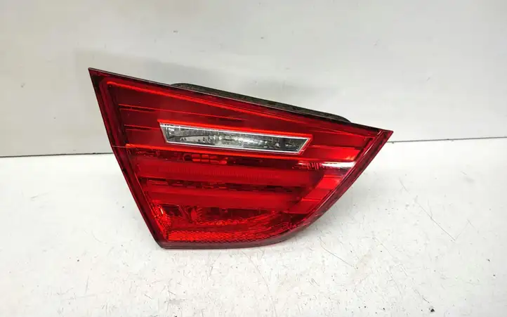 BMW 3 E90 E91 (2005 - 2012) 4871733 Задний фонарь в крышке багажника — фото 1