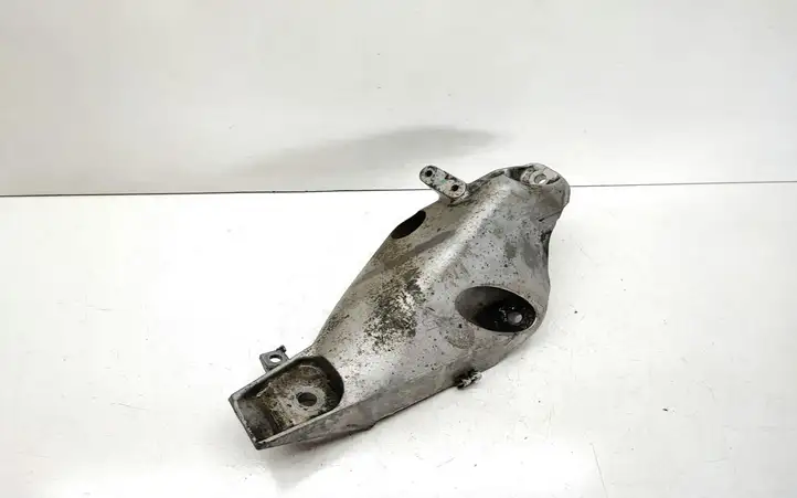 BMW X5 E70 (2006 - 2013) 6772679 Кронштейн двигателя — фото 1