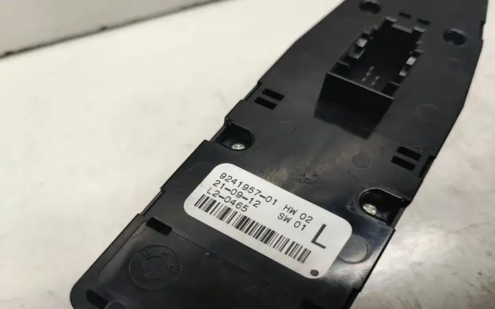 BMW 5 F10 F11 (2009 - 2016) 9241957 Блок кнопок стеклоподъемников — фото 3