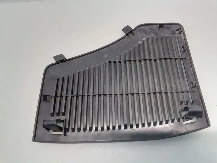 Opel Zafira B (2003 - 2006) 13131327 Прочая отделка багажника — фото 3