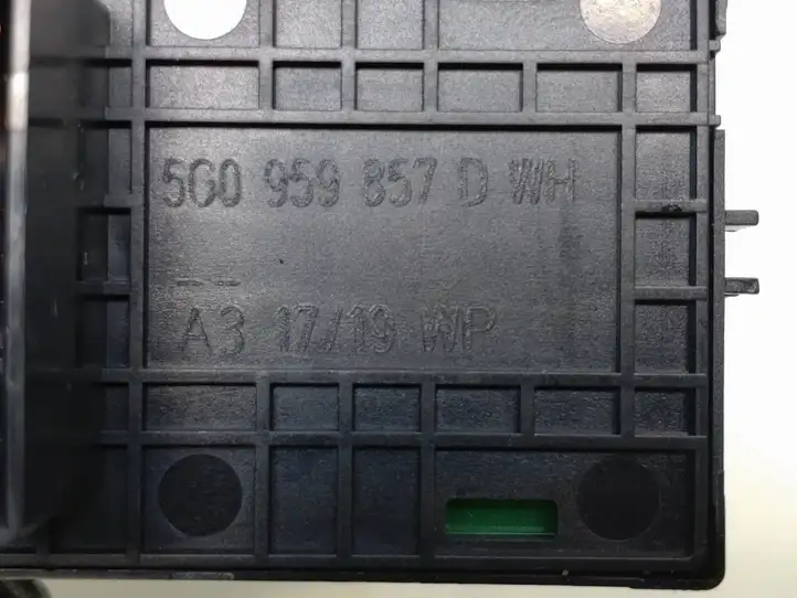 Volkswagen Tiguan (2016 - 2020) 5G0959857D Блок кнопок стеклоподъемников — фото 5
