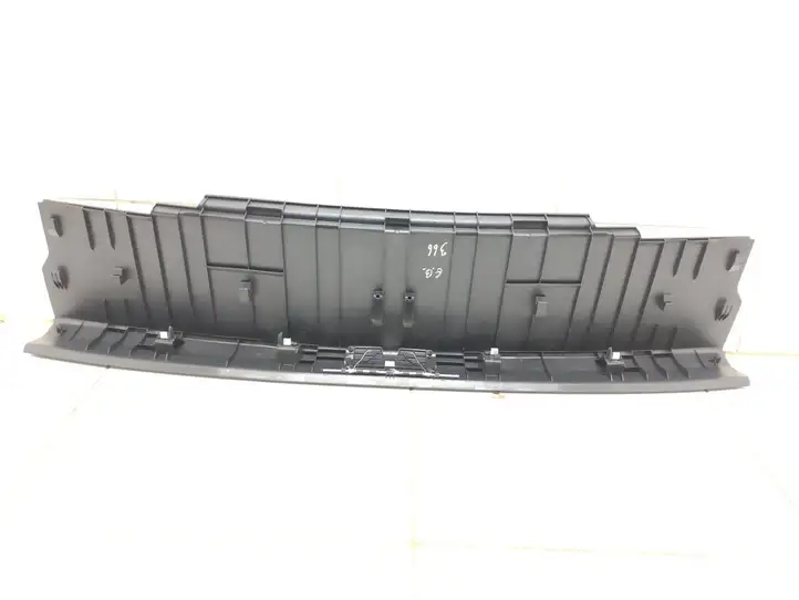 Volkswagen Tiguan (2016 - 2020) 5NA863459D Отделка порога багажника — фото 3
