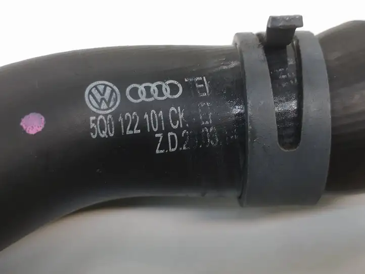 Volkswagen Tiguan (2016 - 2020) 5Q0122101CK Шланги системы охлаждения — фото 3