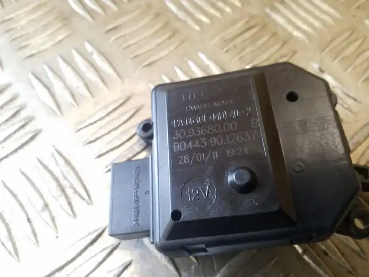 Opel Zafira B (2008 - 2014) 309368000B Двигатель задвижки потока воздуха — фото 2