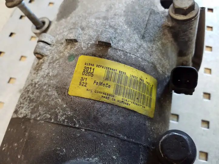 Ford Focus (2011 - 2015) AV6119D629DA Компрессор (насос) кондиционера воздуха — фото 2