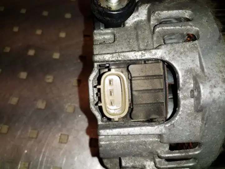 Subaru Outback (2009 - 2014) 23700AA661 Генератор — фото 6