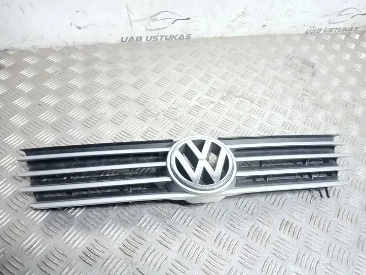 Volkswagen Polo III 6N 6N2 6NF (1994 - 2001) 6N0853651J Верхняя решетка радиатора — фото 1