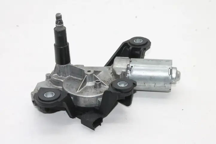 Nissan Qashqai (2010 - 2013) 0390201820 Двигатель стеклоочистителя заднего стекла — фото 1